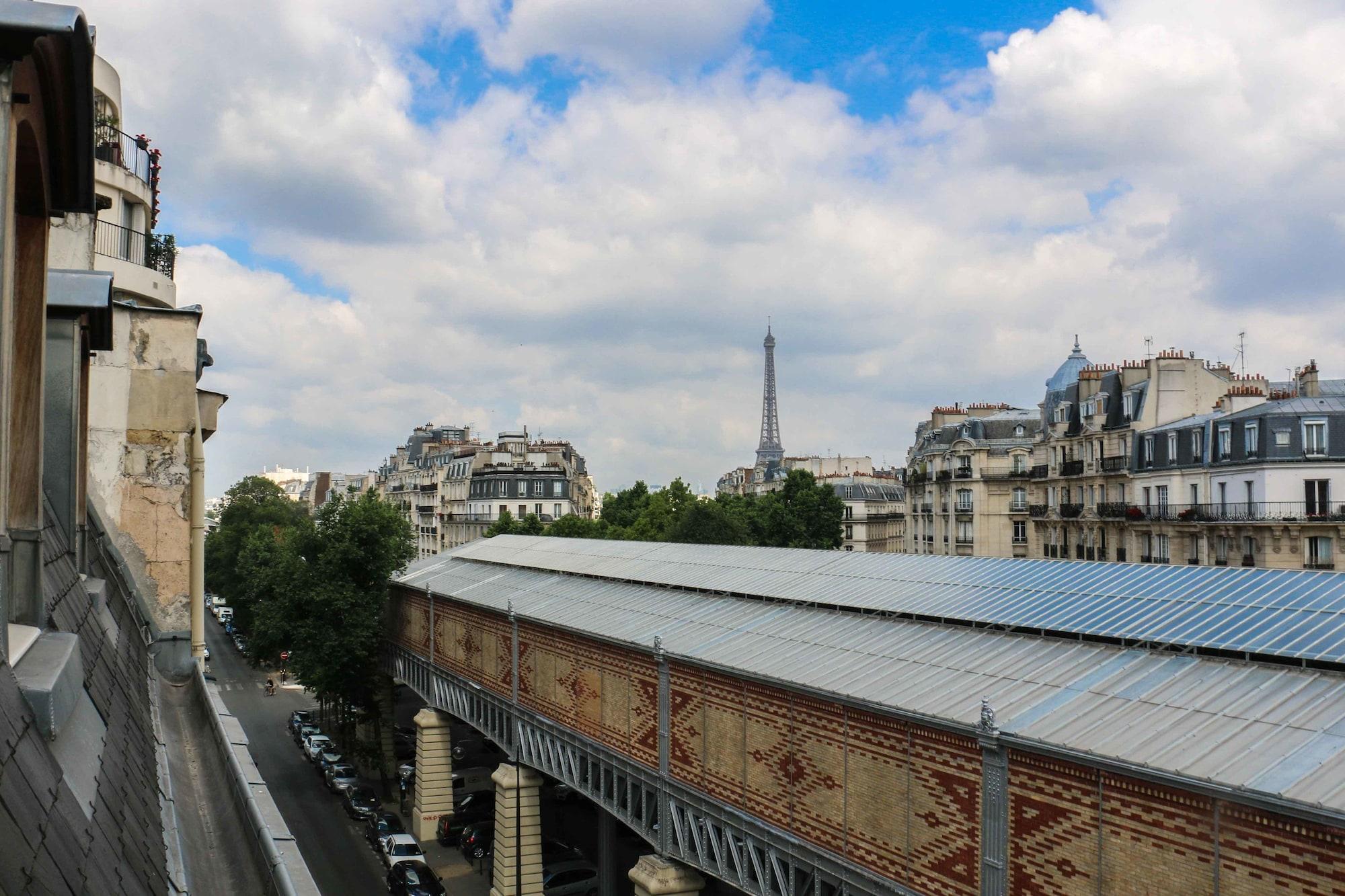 Hotel Vic Eiffel Paris Bagian luar foto