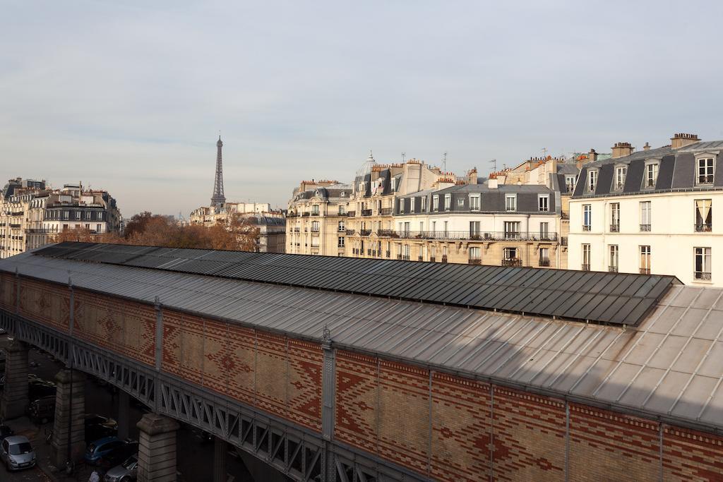 Hotel Vic Eiffel Paris Bagian luar foto